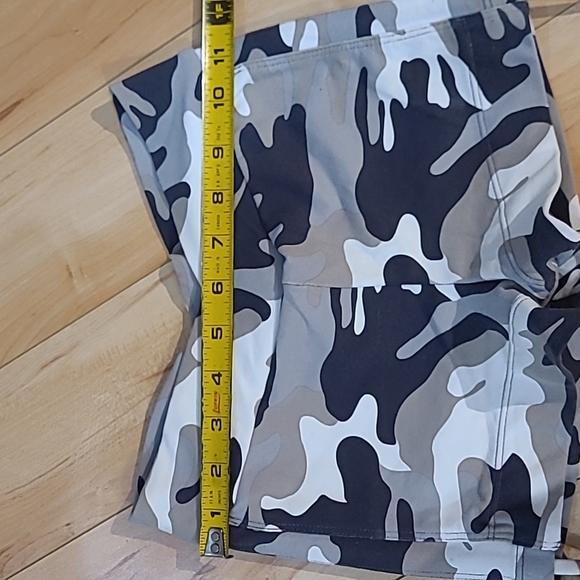 Celestial Bodiez size small shorts - Picture 5 of 5